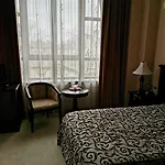 Carol Hotel 4*