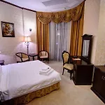 Carol Hotel 4*