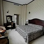 Carol Hotel 4*