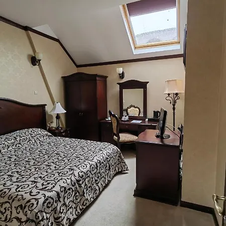 Hotell Carol 4*