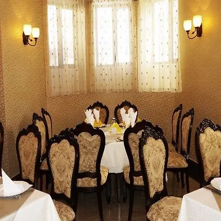 Szálloda Carol 4*
