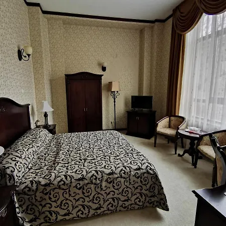 Carol Hotel 4*
